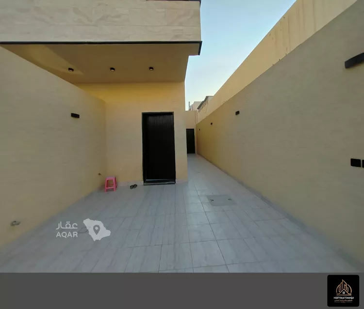 Floor for Sale in Riyadh As Suwaidi Al Gharabi 7