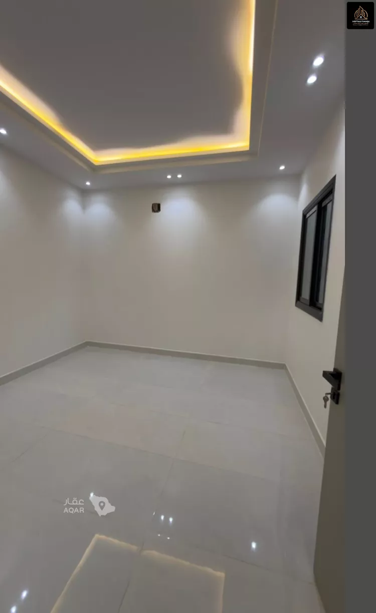 فيلا للبيع في شارع أبي القاسم التغلبي, حي بدر, مدينة الرياض, منطقة الرياض 6
