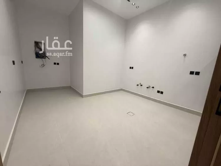 دور للبيع في شارع حسن عباس شربتلي, حي العوالي, مدينة الرياض, منطقة الرياض صورة 3