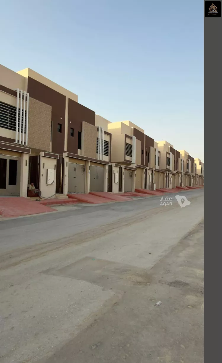 فيلا للبيع في شارع أبي القاسم التغلبي, حي بدر, مدينة الرياض, منطقة الرياض 12