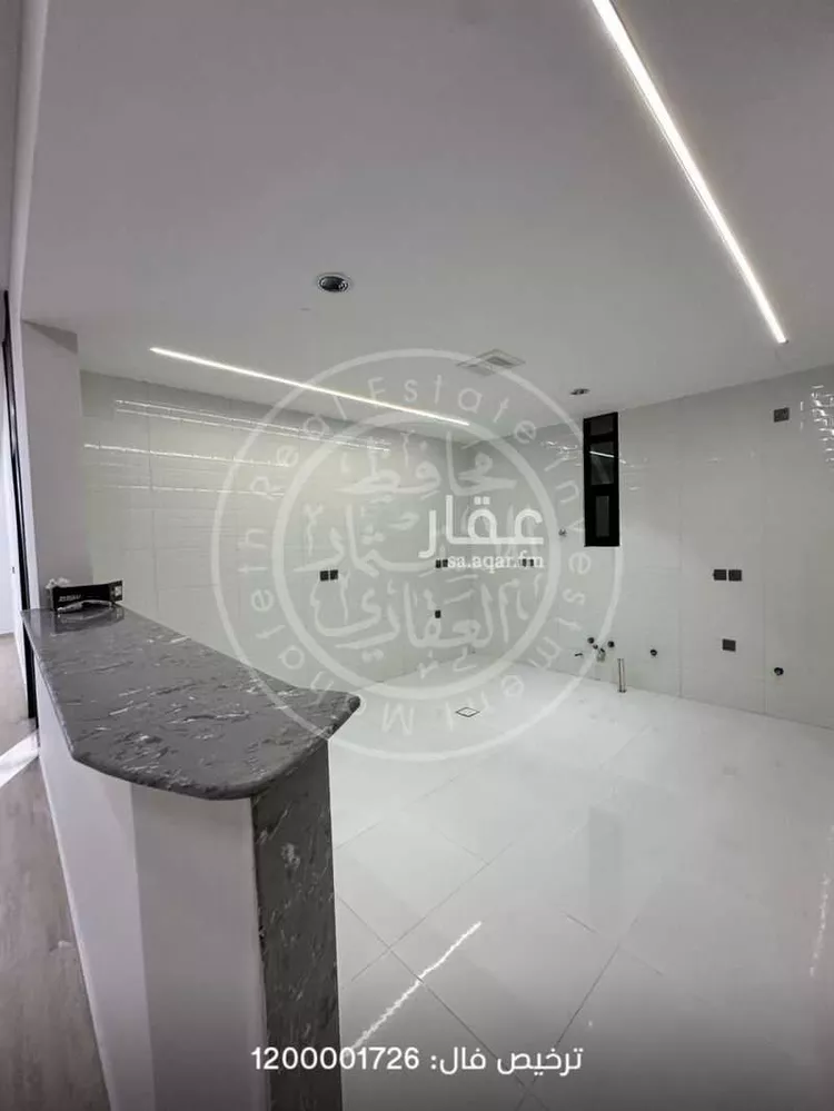 شقة للبيع في شارع هشام بن عامر ، حي الشرفية ، أبها ، منطقة عسير صورة 5