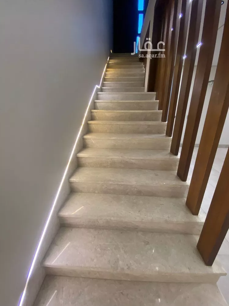 فيلا للبيع في شارع يحيى بن ابي طالب, حي الدفاع, مدينة المدينة المنورة, منطقة المدينة المنورة