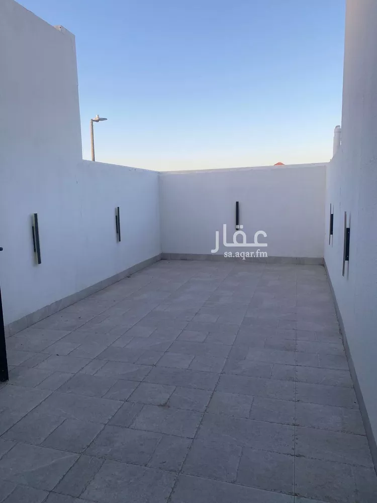 فيلا للبيع في شارع يحيى بن ابي طالب, حي الدفاع, مدينة المدينة المنورة, منطقة المدينة المنورة صورة 5