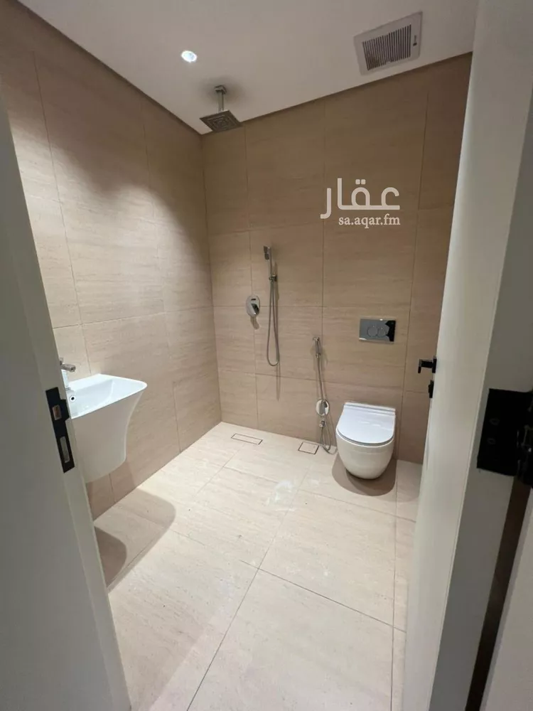 فيلا للإيجار في شارع ابن سينا, حي العارض, مدينة الرياض, منطقة الرياض صورة 4