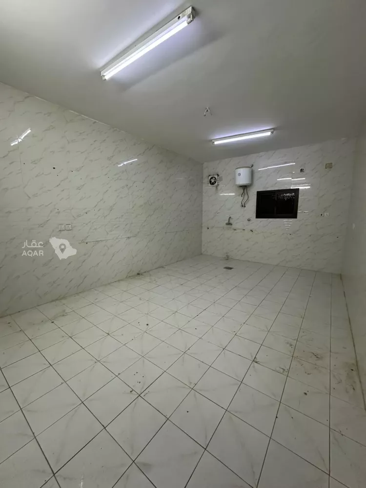 دور للإيجار في شارع عيسى الهاشمي, حي العريجاء الغربي, مدينة الرياض, منطقة الرياض 8