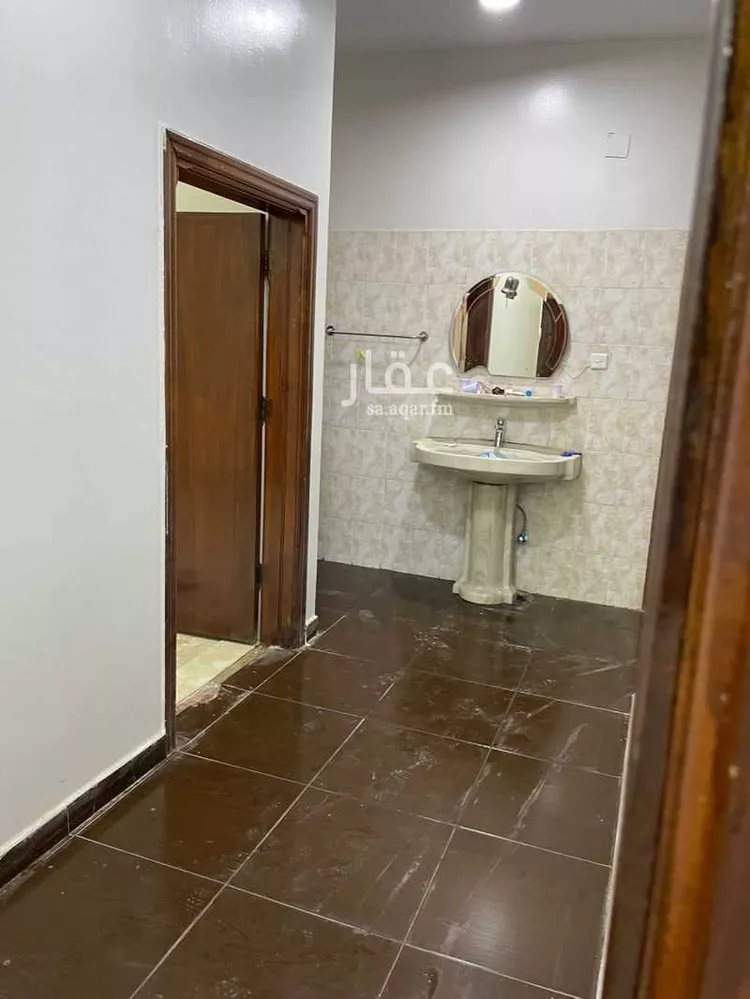 دور للإيجار في شارع عيسى الهاشمي, حي العريجاء الغربي, مدينة الرياض, منطقة الرياض صورة 2