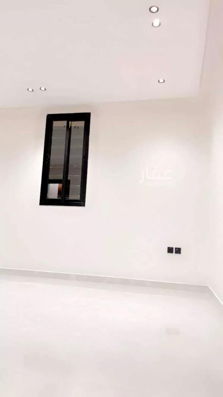 دور للبيع في شارع الأمير سعود بن محمد بن مقرن, حي طويق, مدينة الرياض, منطقة الرياض 11
