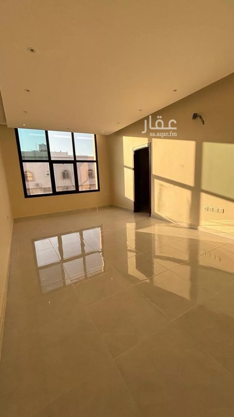 فيلا للبيع في شارع سعيد الطائي, حي العاقول, مدينة المدينه المنوره, منطقة المدينة المنورة صورة 4
