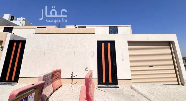 دور للبيع في شارع لقيط بن ناشرة, حي أبو مرخة, مدينة المدينة المنورة, منطقة المدينة المنورة