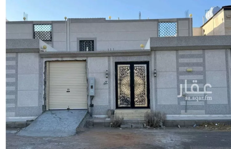 دور للبيع في شارع عبدالله ابن ابي اسيد, حي المدينة الصناعية, مدينة المدينه المنوره, منطقة المدينة المنورة