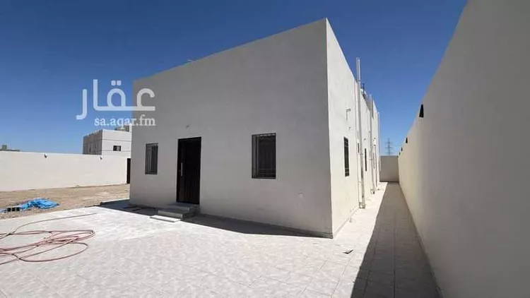 دور للبيع في شارع عبدالله ابن سلمان الحمدان, حي ابيار الماشي, مدينة المدينة المنورة, منطقة المدينة المنورة