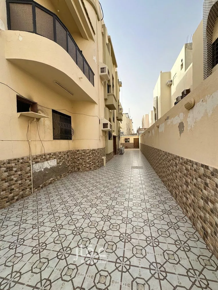 Villa for Sale in Jeddah Al Nahdah صورة 4