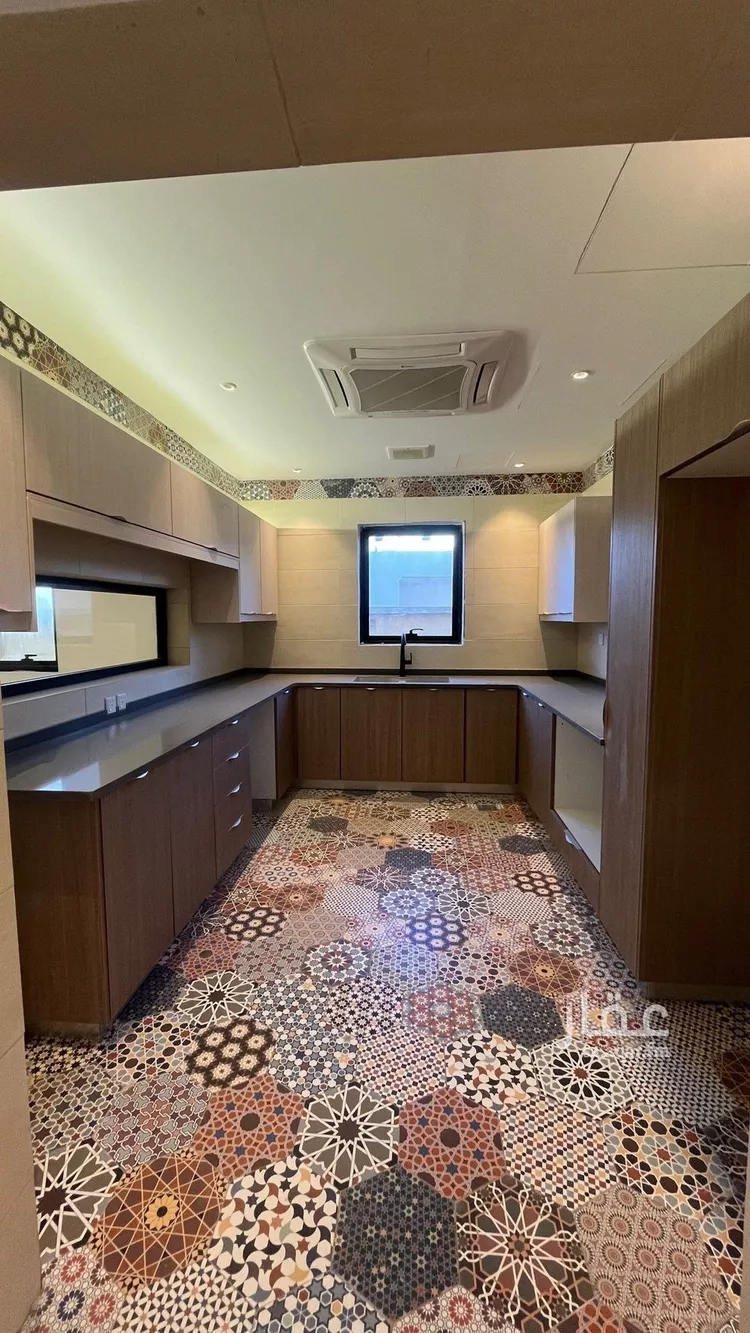 شقة للإيجار في شارع إسحاق الربعى, حي الصفاء, مدينة جدة, منطقة مكة المكرمة صورة 4