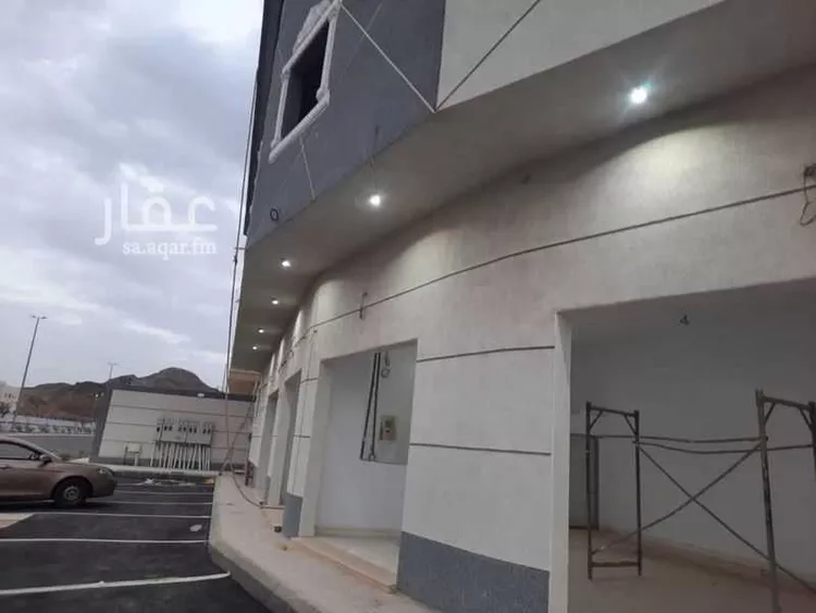 عمارة للبيع في شارع عمرو بن معبد بن الأوسي ، حي الملك فهد ، المدينة المنورة ، منطقة المدينة المنورة صورة 4
