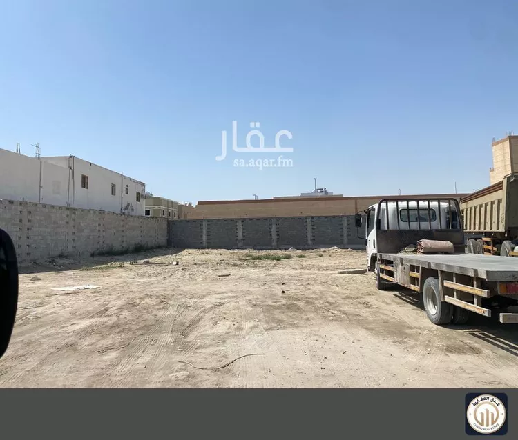 أرض للإيجار في شارع الحسين الواسطي, حي الشراع, مدينة الخبر, المنطقة الشرقية 1 صورة