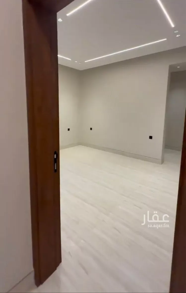 Floor for Sale in Riyadh As Safaa 6