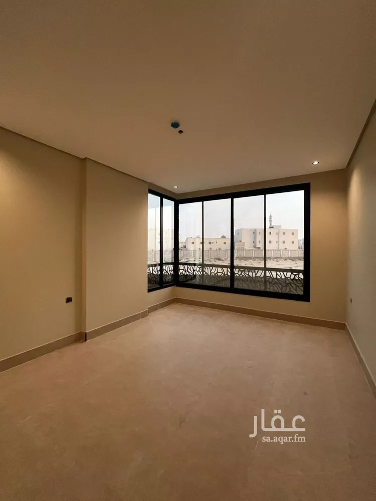 شقة للبيع في شارع احمد بن عجيان, حي طيبة, مدينة الدمام, المنطقة الشرقية