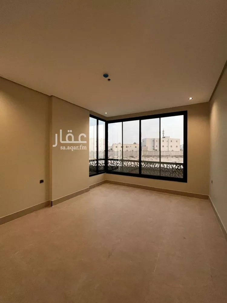 شقة للبيع في شارع احمد بن عجيان, حي طيبة, مدينة الدمام, المنطقة الشرقية