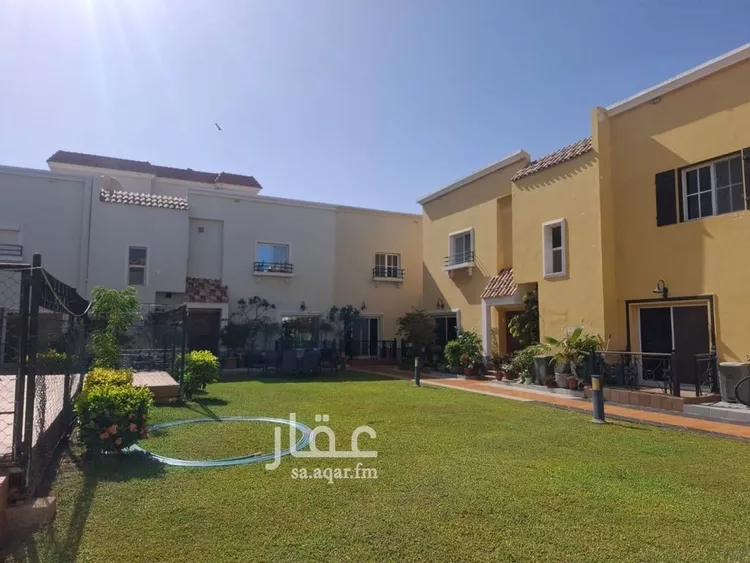 فيلا للإيجار في شارع ضروب المعرفه, حي الخالدية, مدينة جدة, منطقة مكة المكرمة