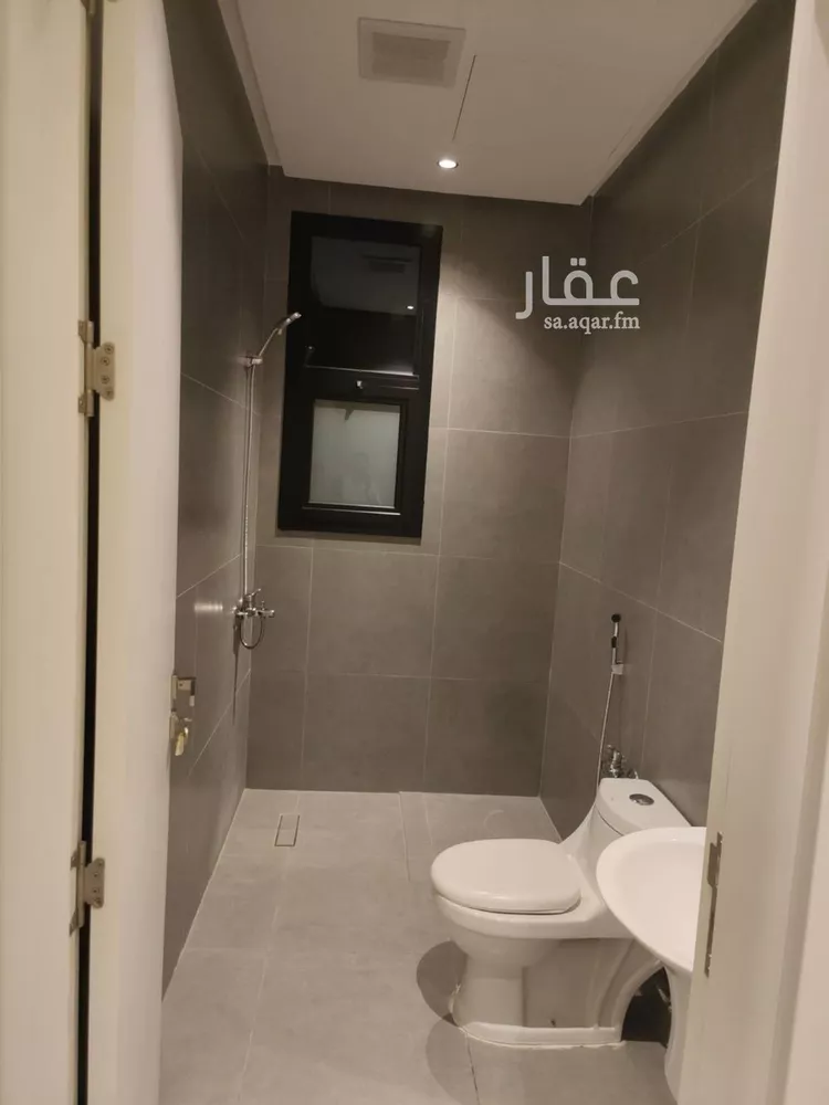 شقة للإيجار في شارع شهيد الدين ثم الوطن عبدالرحمن سعيد عبد, حي السعادة, مدينة الرياض, منطقة الرياض 12