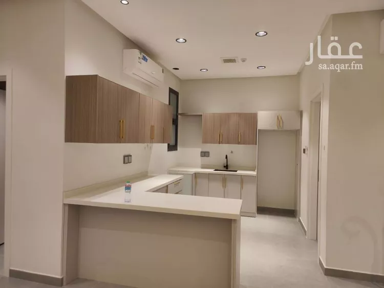 شقة للإيجار في شارع شهيد الدين ثم الوطن عبدالرحمن سعيد عبد, حي السعادة, مدينة الرياض, منطقة الرياض 11