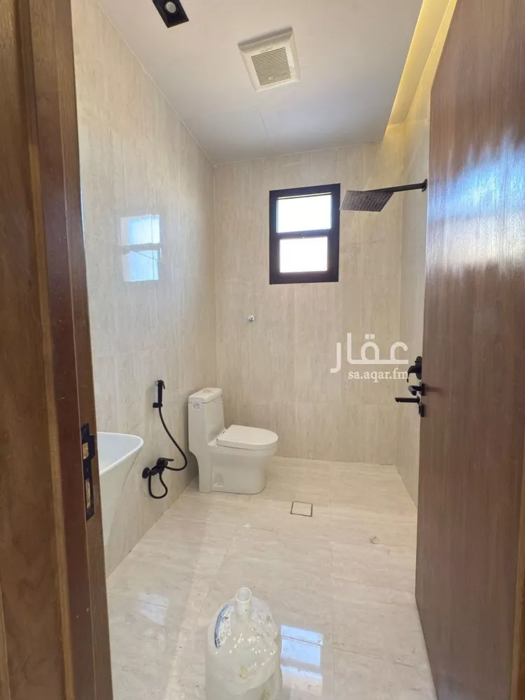 فيلا للبيع في شارع البحيرات, حي العريجاء الغربي, مدينة الرياض, منطقة الرياض صورة 4