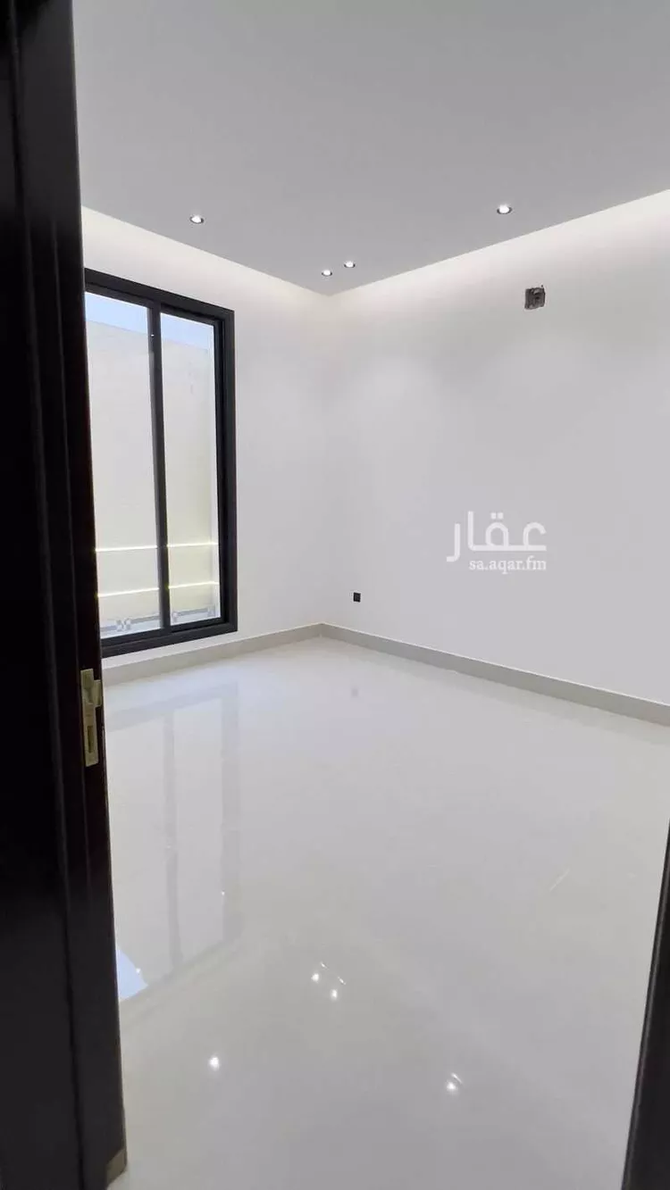دور للبيع في شارع 100 الرمال, حي الرمال, مدينة الرياض, منطقة الرياض صورة 4