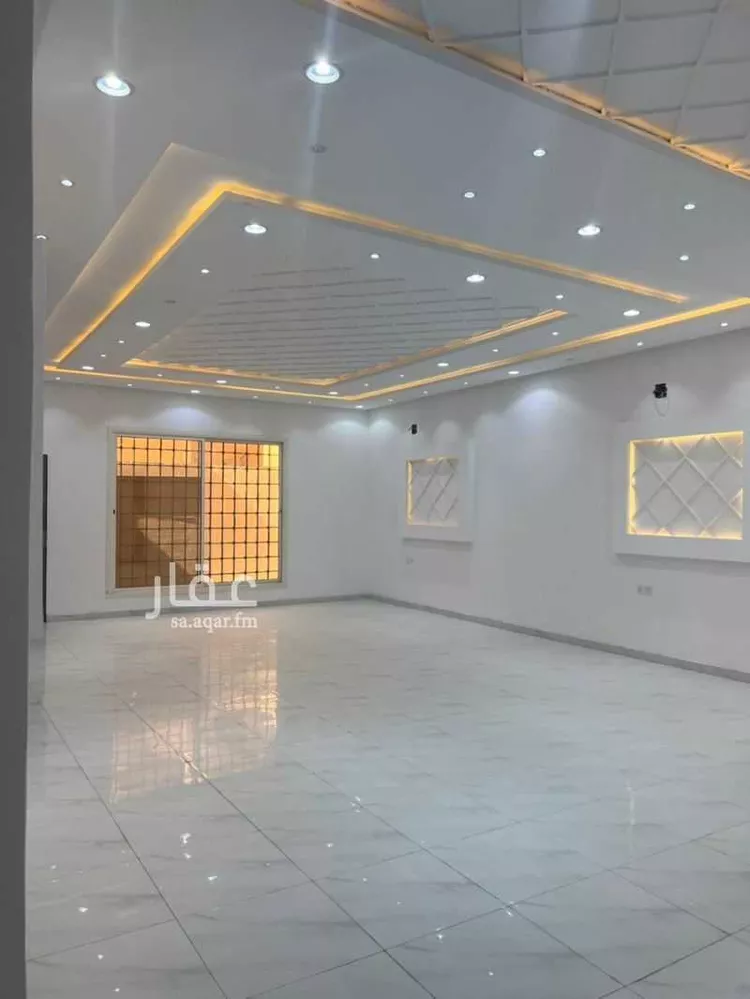 فيلا للإيجار في شارع الزبرجد ، حي المعيزلة ، الرياض ، منطقة الرياض 1 صورة