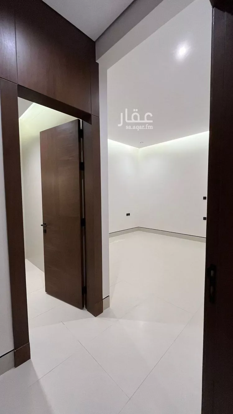 فيلا للبيع في شارع أبي الحسن الأسفرائيني, حي المهدية, مدينة الرياض, منطقة الرياض 20
