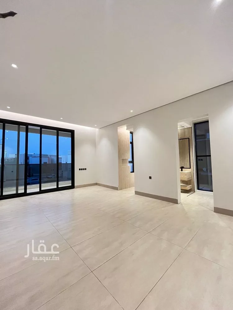 Villa for Sale in Riyadh Al Mahdiyah 14