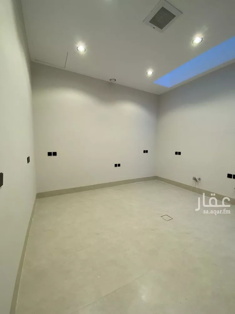Villa for Sale in Riyadh Al Mahdiyah 22
