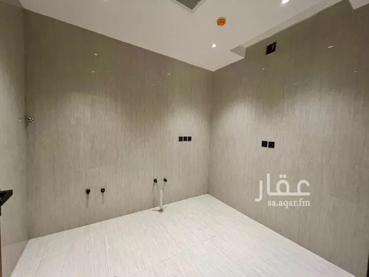 شقة للبيع في شارع عبداللطيف بن المبارك, حي المهدية, مدينة الرياض, منطقة الرياض 19