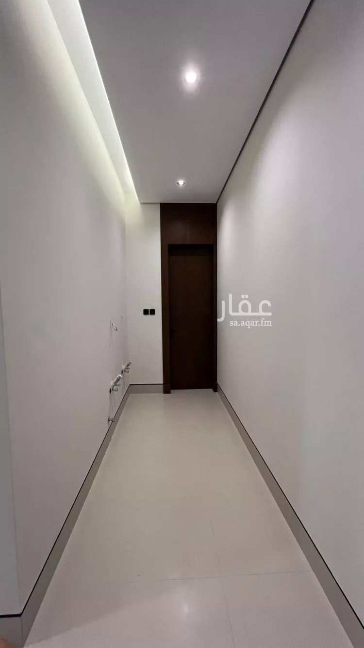 فيلا للبيع في شارع أبي الحسن الأسفرائيني, حي المهدية, مدينة الرياض, منطقة الرياض صورة 5