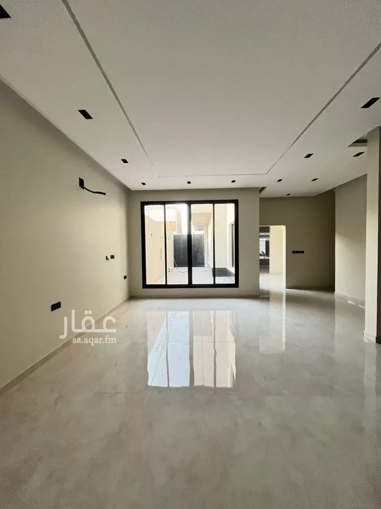 فيلا للبيع في شارع أبي الشيخ الأصبهاني, حي المهدية, مدينة الرياض, منطقة الرياض 7