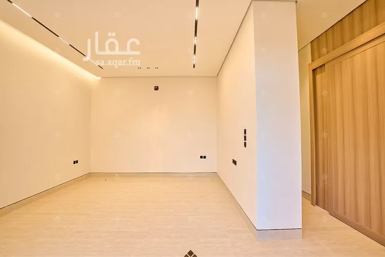فيلا للبيع في شارع أحمد بن الحسن الأنصاري, حي المهدية, مدينة الرياض, منطقة الرياض 15