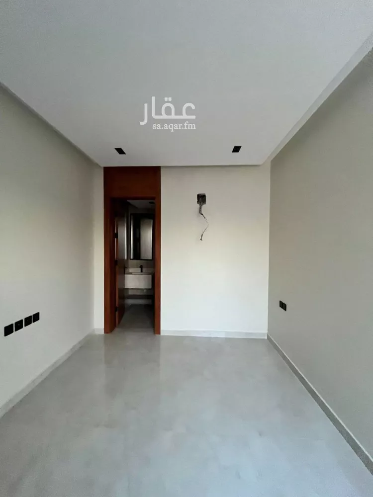 فيلا للبيع في شارع أبي الشيخ الأصبهاني, حي المهدية, مدينة الرياض, منطقة الرياض 6