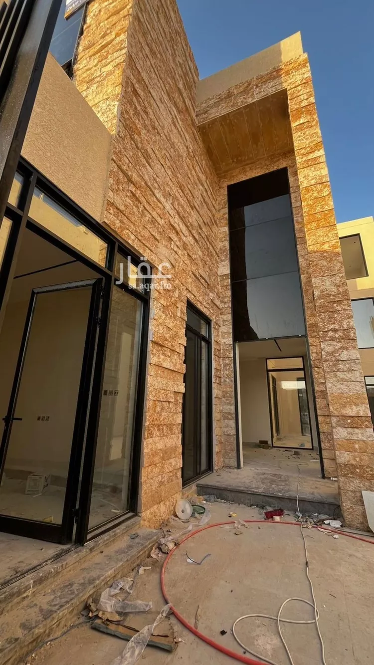 فيلا للبيع في شارع عبدالحق الهاشمي, حي المهدية, مدينة الرياض, منطقة الرياض صورة 4