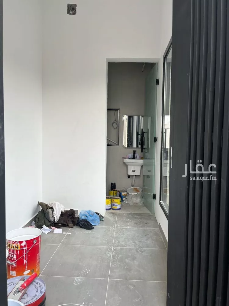 فيلا للبيع في شارع عبدالرحمن بن مرشد, حي المهدية, مدينة الرياض, منطقة الرياض صورة 5