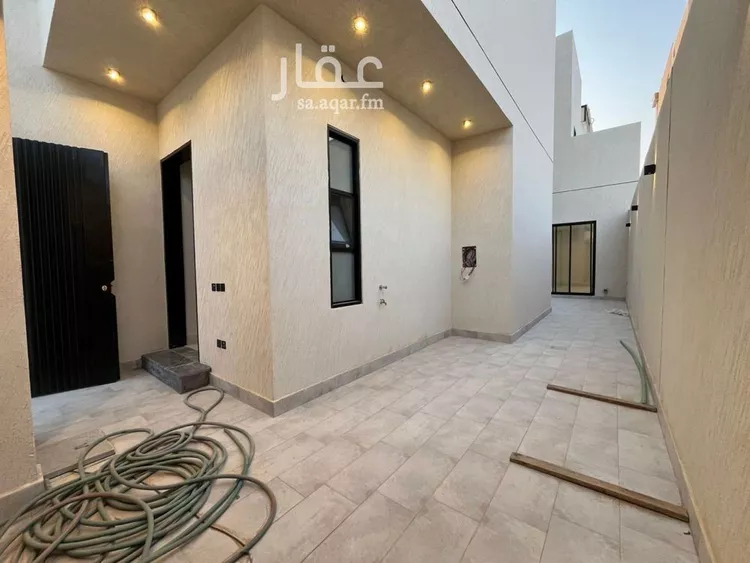 فيلا للبيع في شارع سلمان بن أبي القاسم, حي المهدية, مدينة الرياض, منطقة الرياض صورة 4