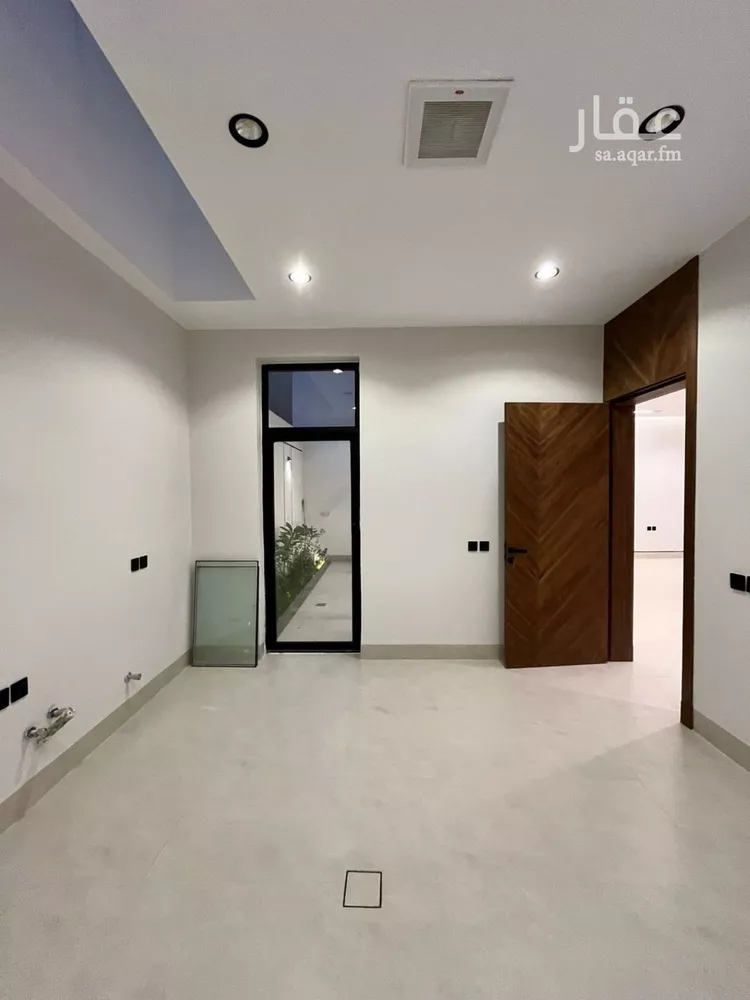 فيلا للبيع في شارع أبي الشيخ الأصبهاني, حي المهدية, مدينة الرياض, منطقة الرياض صورة 3