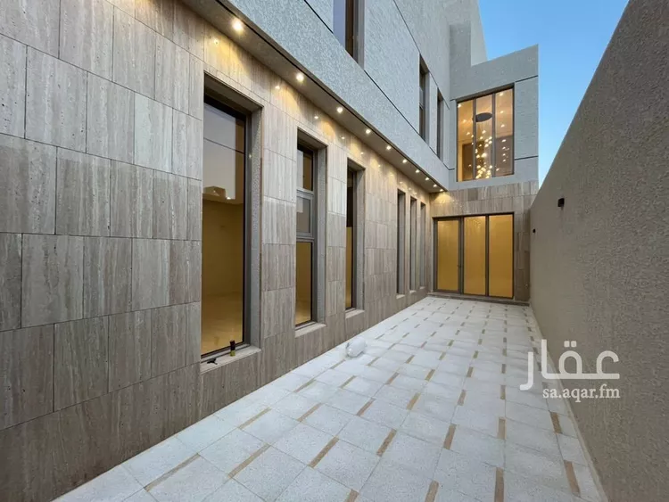 Villa for Sale in Riyadh Al Mahdiyah 15