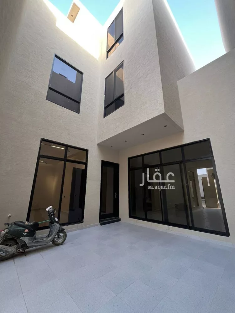 Villa for Sale in Riyadh Al Mahdiyah 14