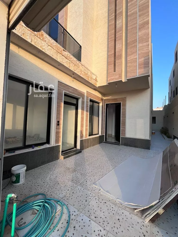 فيلا للبيع في شارع أبي عروة, حي المهدية, مدينة الرياض, منطقة الرياض صورة 2