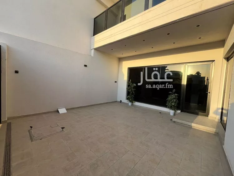 فيلا للبيع في شارع خلف الأحمر, حي المهدية, مدينة الرياض, منطقة الرياض 10