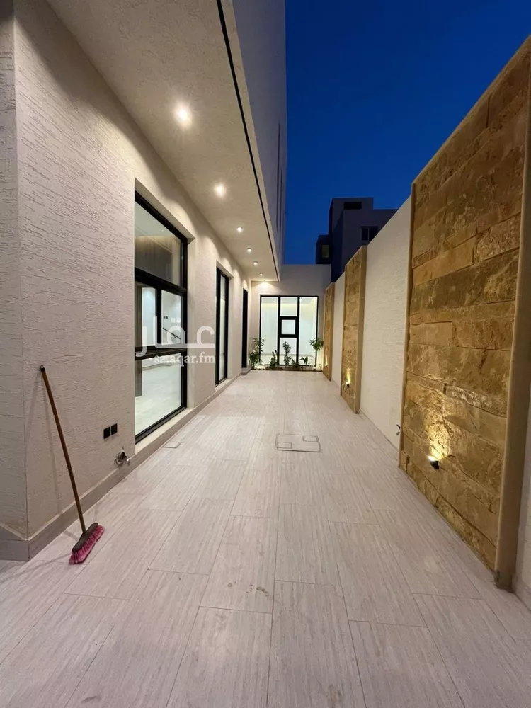 فيلا للبيع في شارع أحمد بن الحسن الأنصاري, حي المهدية, مدينة الرياض, منطقة الرياض صورة 4