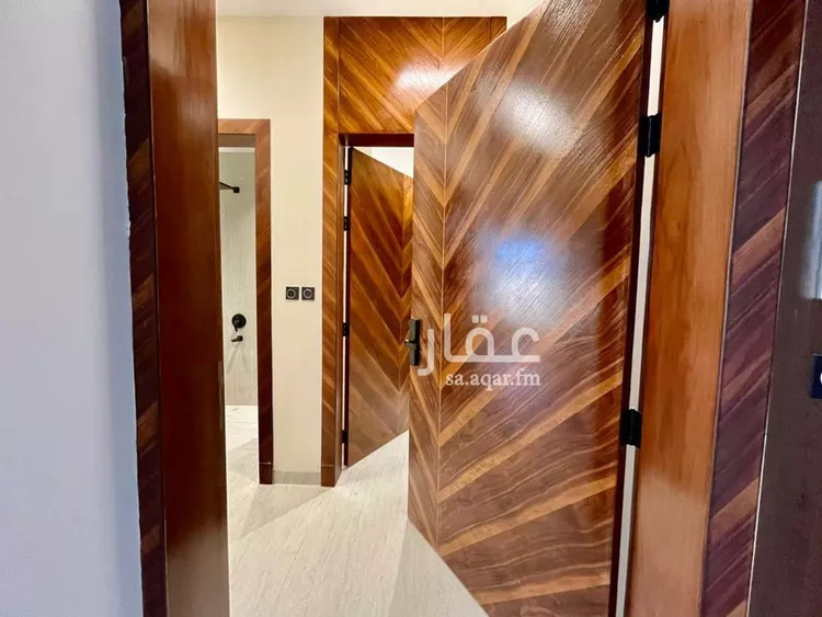 شقة للبيع في شارع عبداللطيف بن المبارك, حي المهدية, مدينة الرياض, منطقة الرياض 14