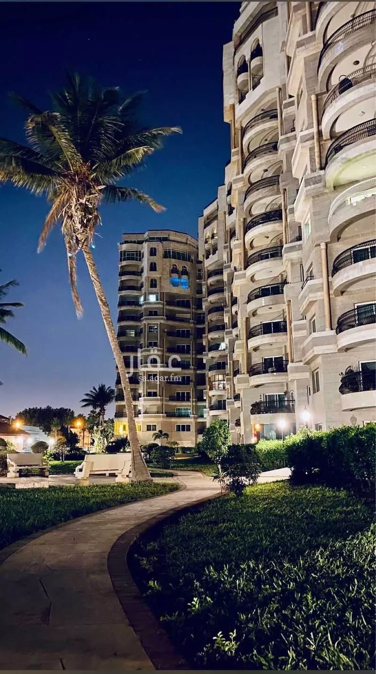 شقة للبيع في شارع الكورنيش, حي الشاطئ, مدينة جدة, منطقة مكة المكرمة