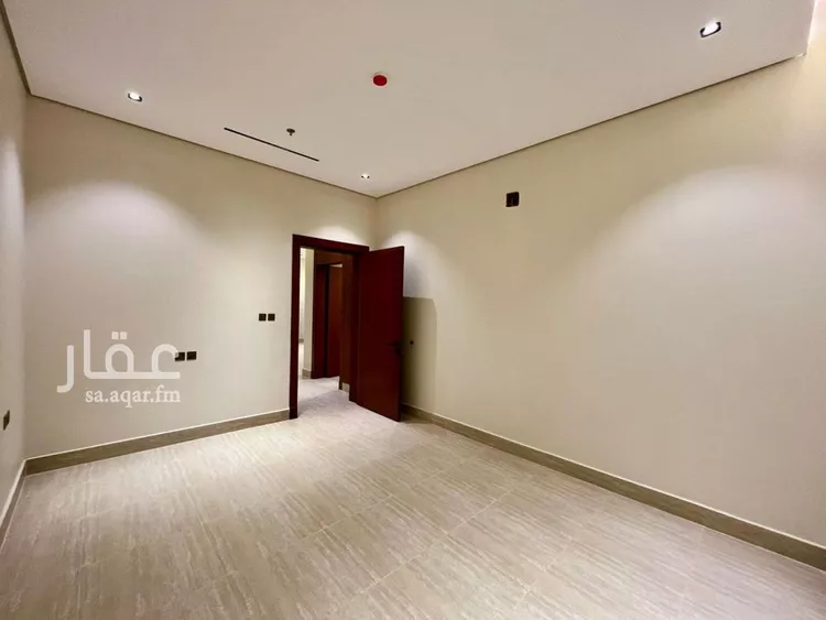 شقة للبيع في شارع عبداللطيف بن المبارك, حي المهدية, مدينة الرياض, منطقة الرياض 14