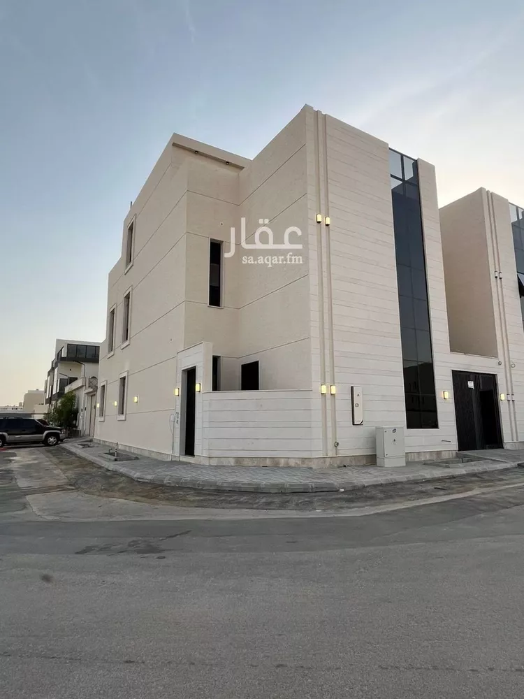 فيلا للبيع في شارع محمد بن أحمد الحجازي, حي المهدية, مدينة الرياض, منطقة الرياض صورة 3