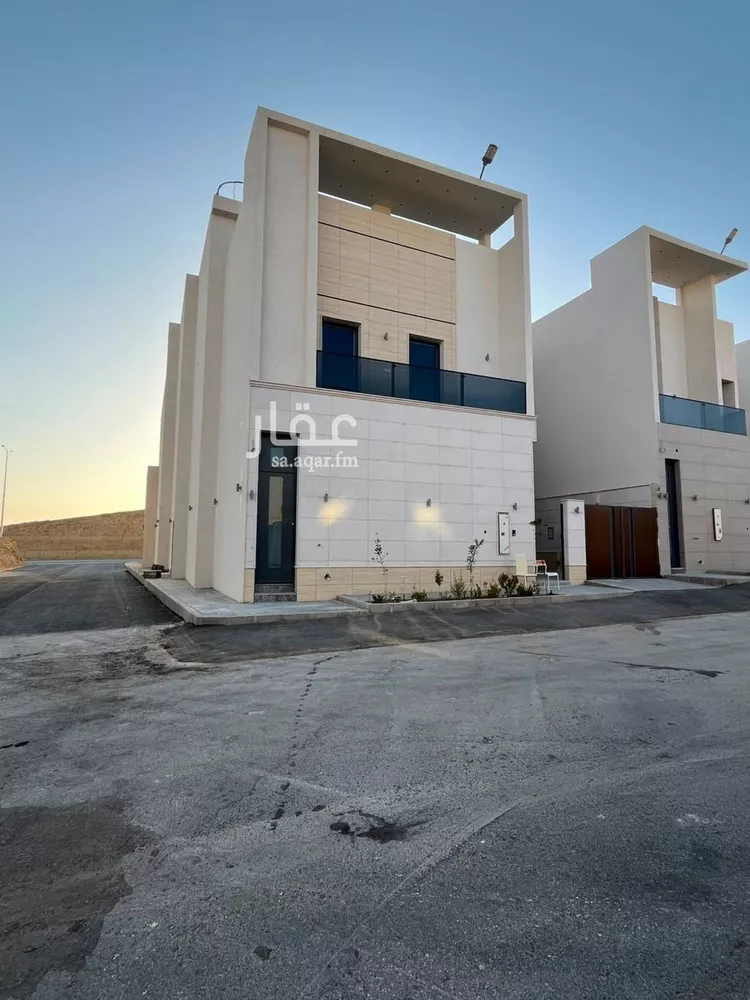 Villa for Sale in Riyadh Al Mahdiyah صورة 3